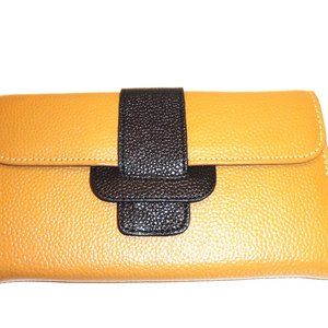 TAN LEATHER TWO TONE WALLET OR CLUTCH